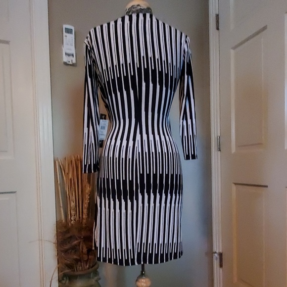 Luxology black & white long sleeve dress, size PS - Picture 4 of 5